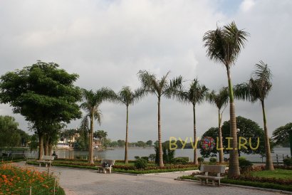 Западное озеро